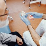 ¿Qué son y qué tipos de puentes dentales hay?
