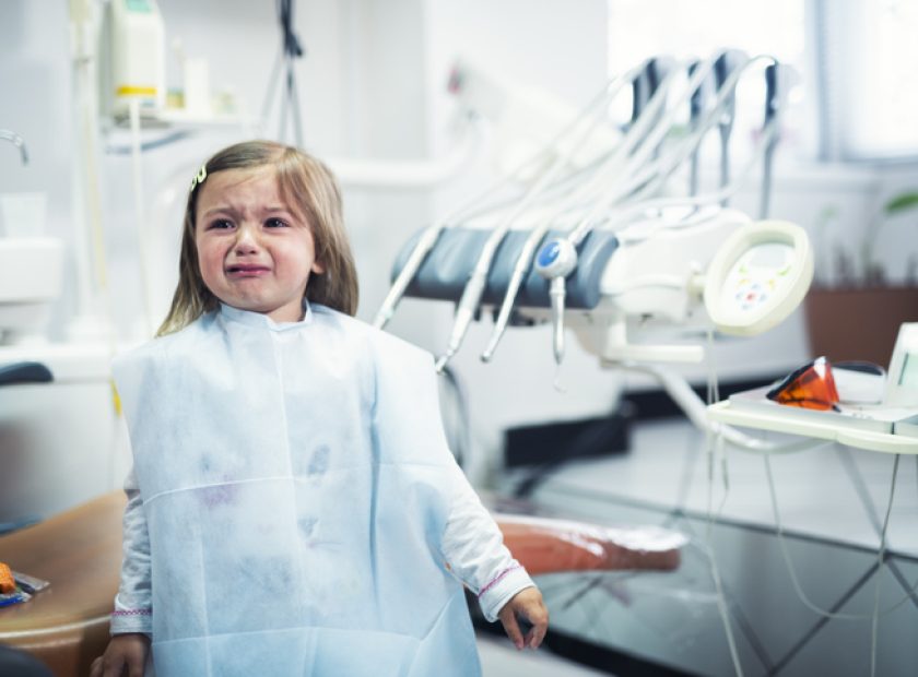 I don't want dentist, child cry